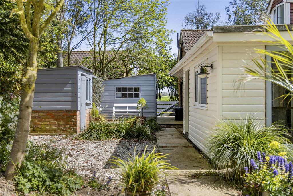 Little Bardfield (Tumby Woodside)-15.jpg