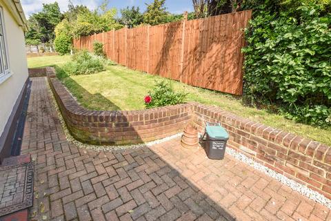 3 bedroom detached bungalow for sale, Norwood Drive, Benfleet