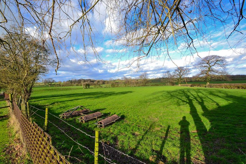 Annscroft, Shrewsbury 3 bed detached house to rent £1,200 pcm (£277 pw)