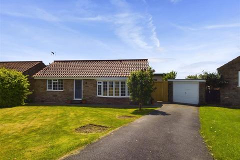 3 bedroom detached bungalow for sale, 5 The Orchards, Nawton, York, YO62 7SH