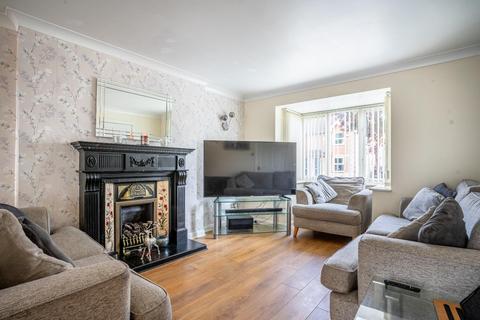 43 Stephenson Close, Huntington, York, YO32 9GG
