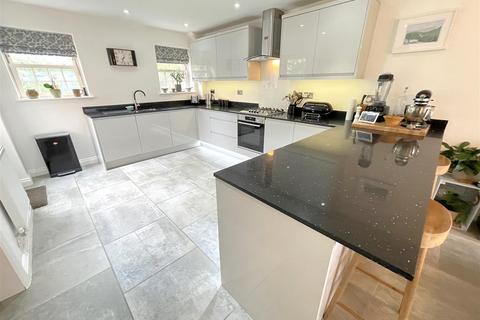 3 bedroom semi-detached house for sale, Willow Close, Granby