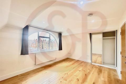 1 bedroom flat to rent, King Street, Hammersmith, W6