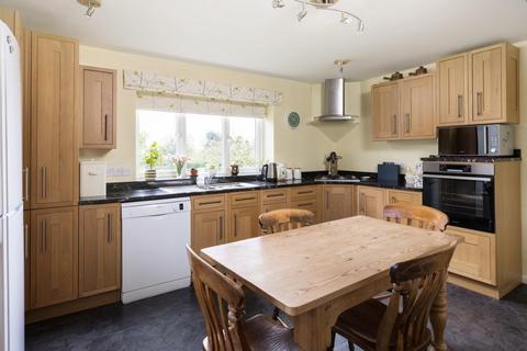 4 bedroom detached house for sale, Kilburn, York