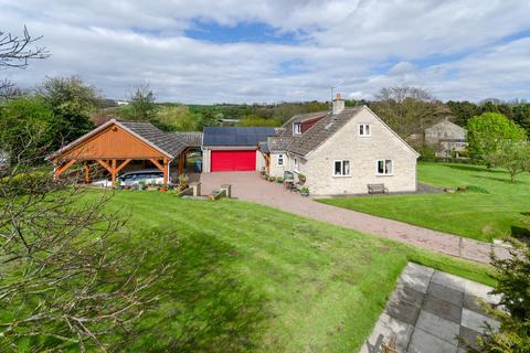 4 bedroom detached house for sale, Kilburn, York