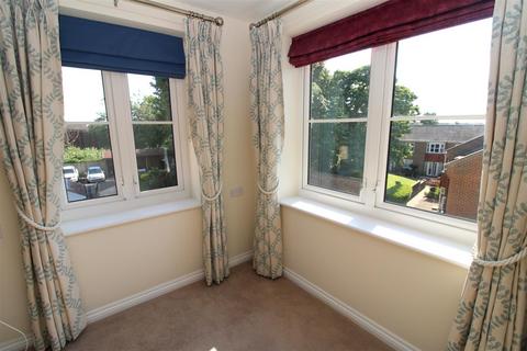 2 bedroom flat for sale, Fitzalan Road, Littlehampton