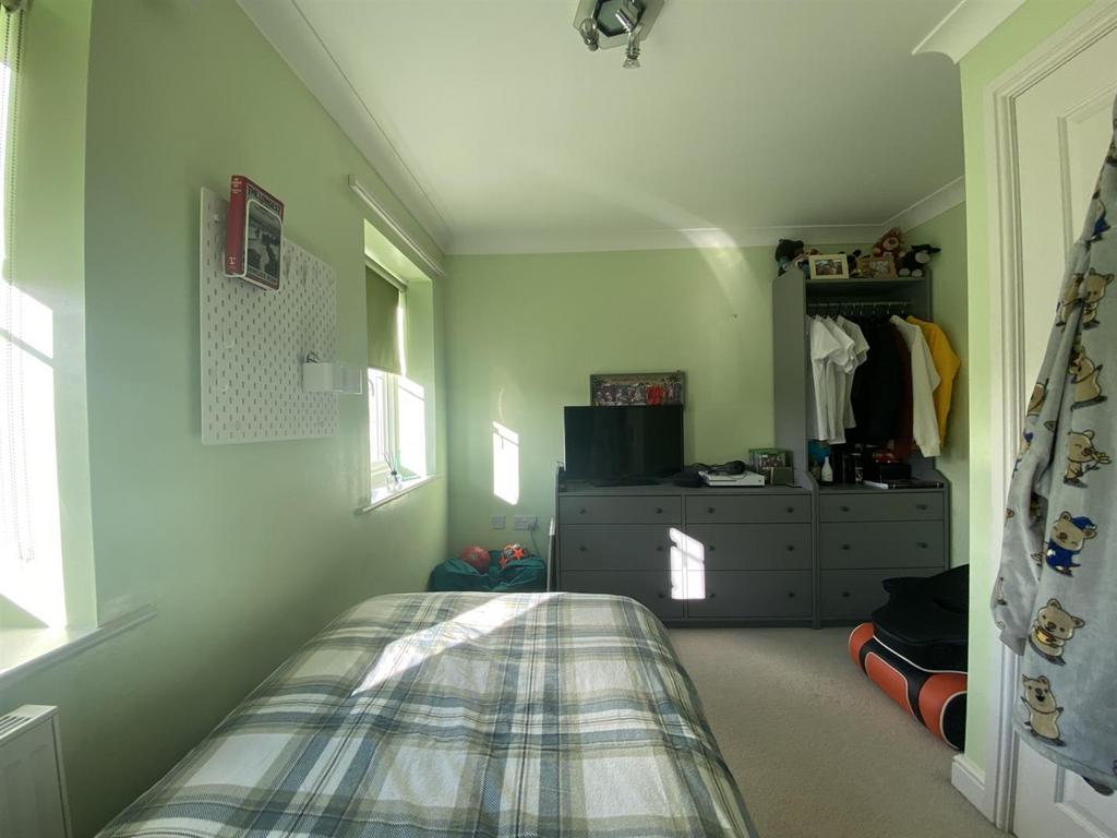 Thumbnail IMG 0946.jpg