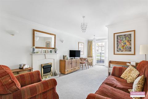 1 bedroom retirement property for sale, Pegasus Court, Winchmore Hill, N21