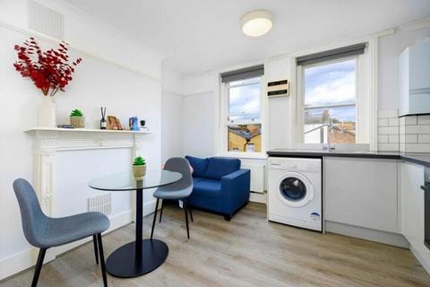 1 bedroom flat to rent, Cleveland Street, Fitzrovia, W1