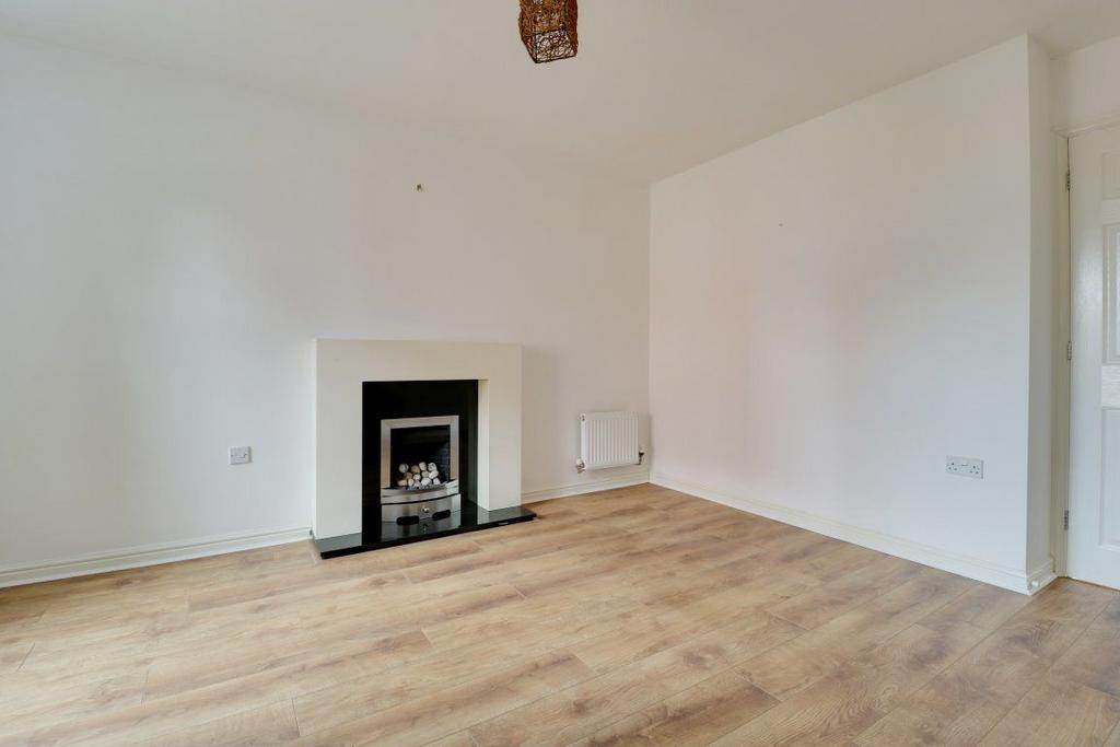 Bredon Drive, Hereford, HR4 0TN 3 bed house £995 pcm (£230 pw)