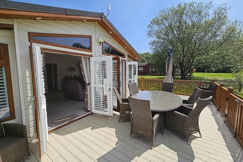 2 bedroom park home for sale, Warren Estate Lodges, Woodham Walter, Maldon