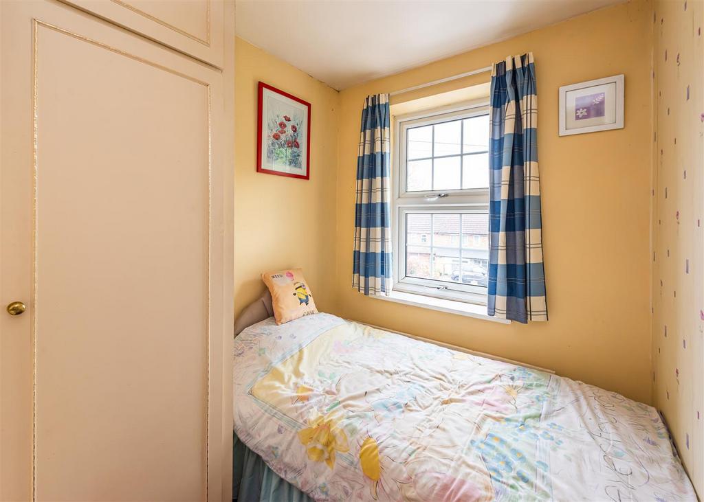 10 The Holloway-bed4.jpg