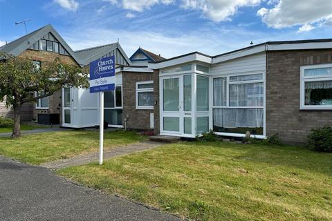 2 bedroom bungalow for sale, The Belvedere, Burnham-on-Crouch