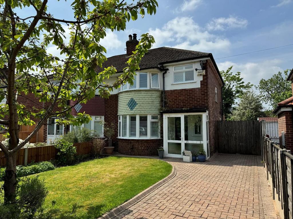 Buckingham Road, Chorlton 3 bed semidetached house for sale £475,000