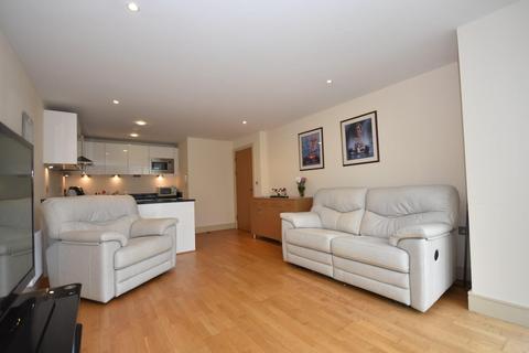 1 bedroom apartment for sale, 122 Woodlands, Hayes Point, Sully, CF64 5QE