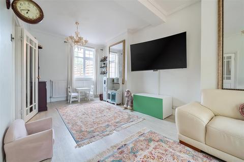 2 bedroom cottage for sale, Shakespeare Road, Mill Hill, London