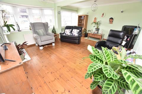 2 bedroom detached bungalow for sale, Mornington Road, Canvey Island SS8