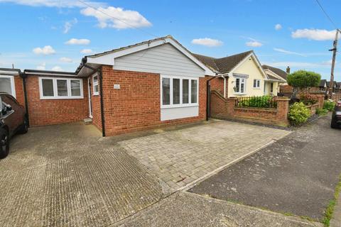 2 bedroom bungalow for sale, Landsburg Road, Canvey Island SS8