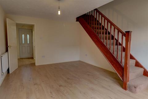 2 bedroom terraced house to rent, St Philips Drive, Evesham