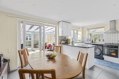 11 Broxbourne Close, Cambridge, CB1 9XP
