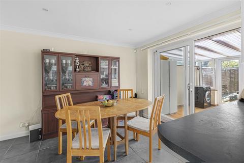 11 Broxbourne Close, Cambridge, CB1 9XP