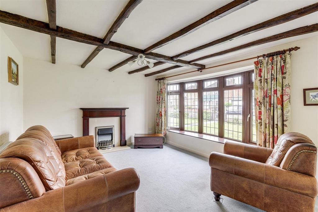 Vaughan Avenue, Hucknall NG15 3 bed detached bungalow for sale £280,000