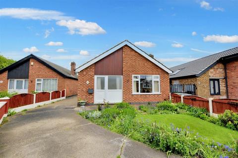 2 bedroom bungalow for sale, Derwent Close, Attenborough, Nottingham