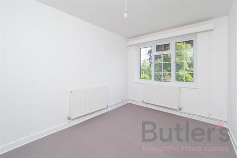 2 bedroom flat to rent, Manor Park Road, Sutton