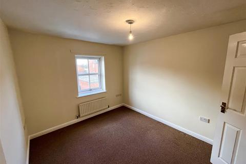 3 bedroom townhouse to rent, Gambrell Avenue, Whitchurch, Shropshire