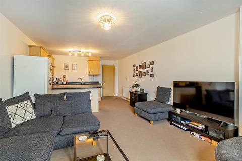 2 bedroom apartment for sale, Fern Court, Woodlaithes Village S66