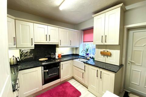 2 bedroom terraced house for sale, Lancaster Street, Mossley, Ashton-Under-Lyne OL5