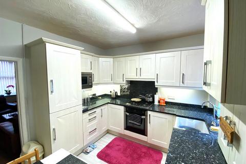 2 bedroom terraced house for sale, Lancaster Street, Mossley, Ashton-Under-Lyne OL5