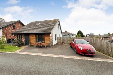 3 bedroom detached bungalow for sale, Varley Rise, Oswestry