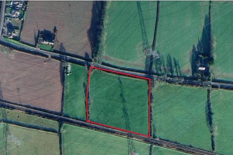 Land for sale, 3.55 acres of land at Upper Lamphey Road, Lamphey, Nr. Pembroke