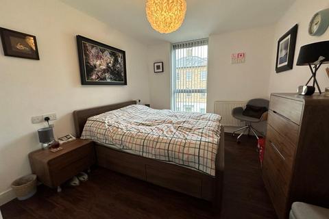 2 bedroom apartment to rent, High Street, Upton NN5