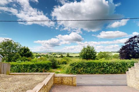 4 bedroom detached house for sale, Bristol Road, Radstock