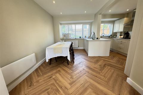 34 Appleton Avenue, Great Barr, Birmingham, B43 5NA
