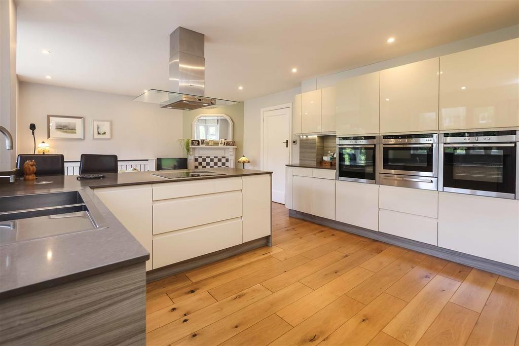 Streetly Lane, Four Oaks, Sutton... 5 bed detached house for sale £1,000,000