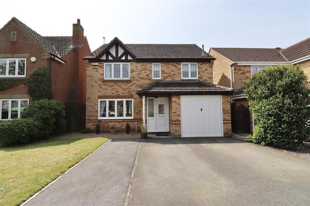Lord Drive, Pocklington, York 4 bed house for sale £385,000