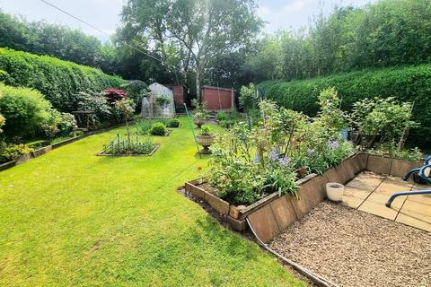 42 Blackberry Lane, Sutton Coldfield, B74 4JE