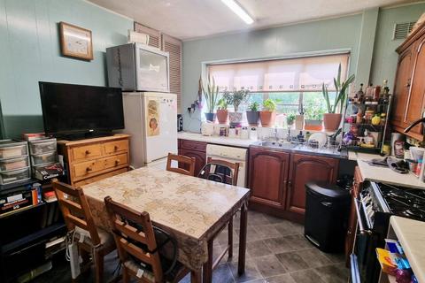 42 Blackberry Lane, Sutton Coldfield, B74 4JE