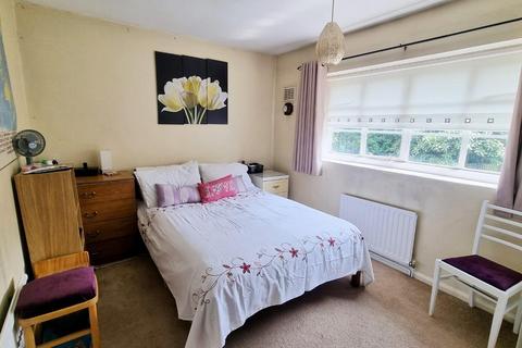 42 Blackberry Lane, Sutton Coldfield, B74 4JE