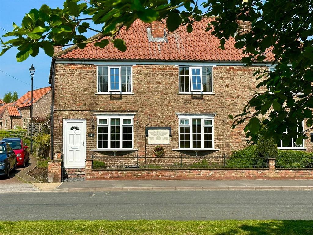 Main Street, Elvington, York 3 bed semidetached house for sale £275,000