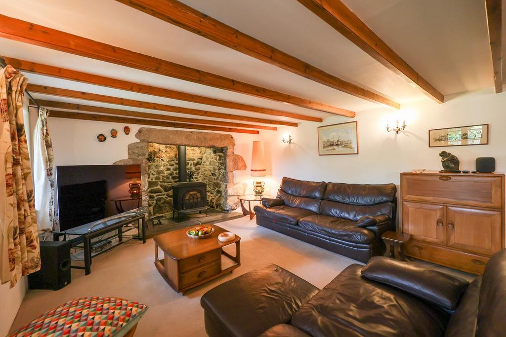 Coombe Road, Lanjeth, St Austell, PL26 4 bed cottage for sale £695,000