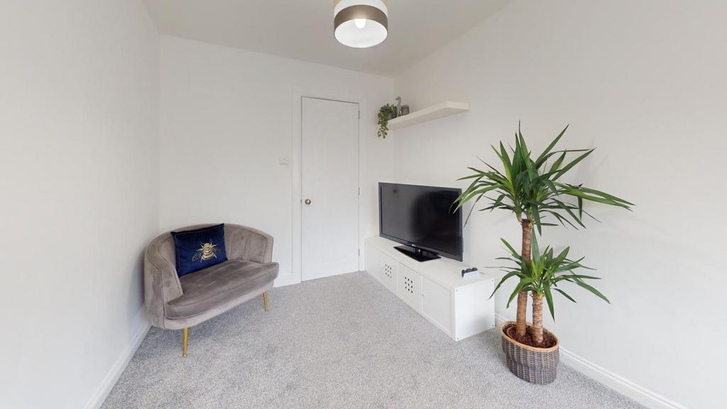 23-Saffron-Crescent-Living-Room 3.jpg