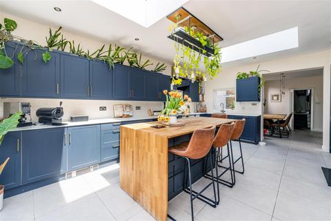 133 Haliburton Road, Twickenham, TW1 1PE