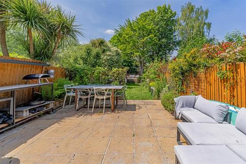 133 Haliburton Road, Twickenham, TW1 1PE