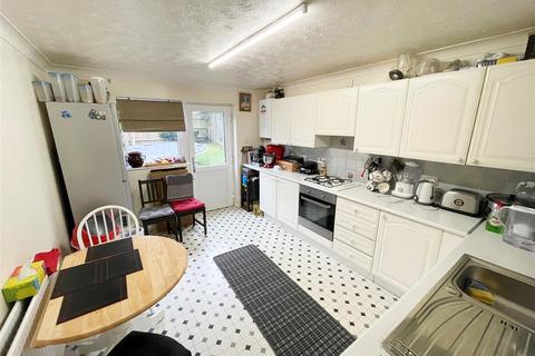 2 bedroom semi-detached house to rent, Coggeshall Grove, Wavendon Gate, Milton Keynes