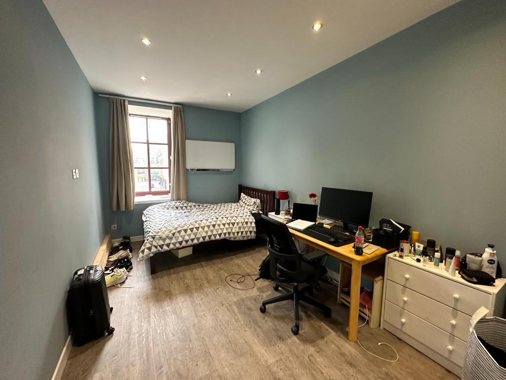 Bed 1.JPEG