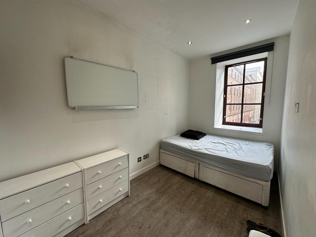 Bed 2.JPEG